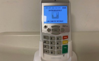 Lecteur SESAM-Vitale VITAL ACT 3S INGENICO LECTEUR DE CARTE VITALE PORTABLE